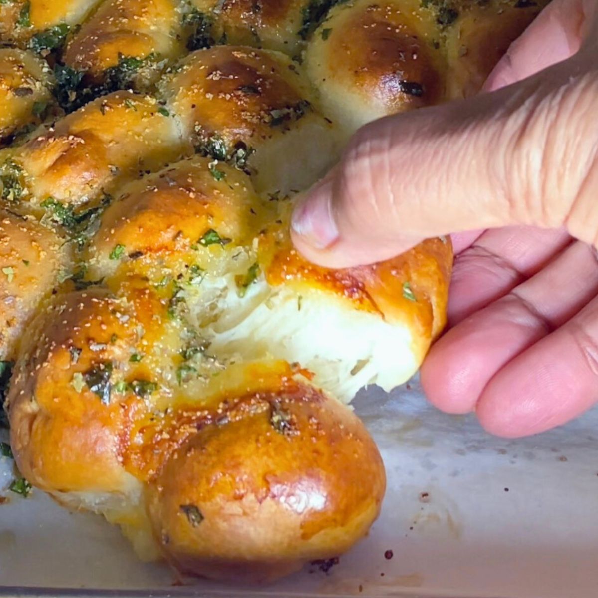 Pull Apart Christmas Bread Tree.