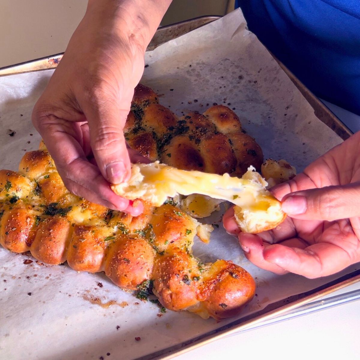 Garlic Butter Bun stretch for bread.