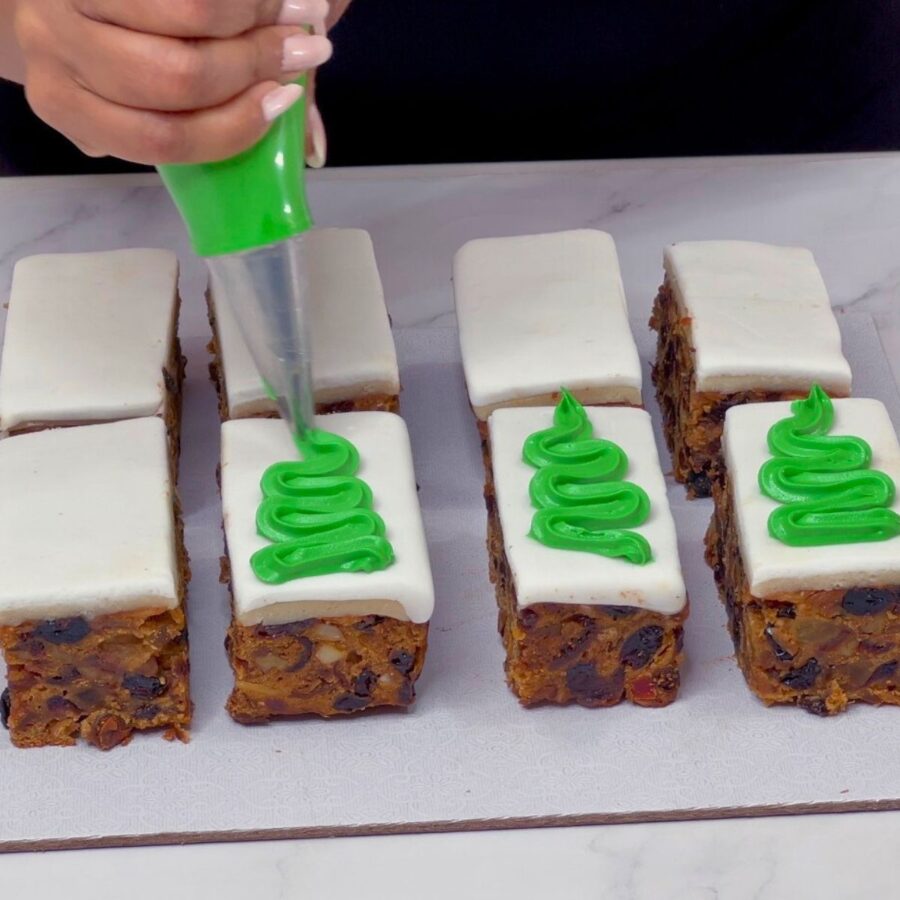 Mini Fruitcakes – Perfect Christmas Gifts with Marzipan & Fondant ...