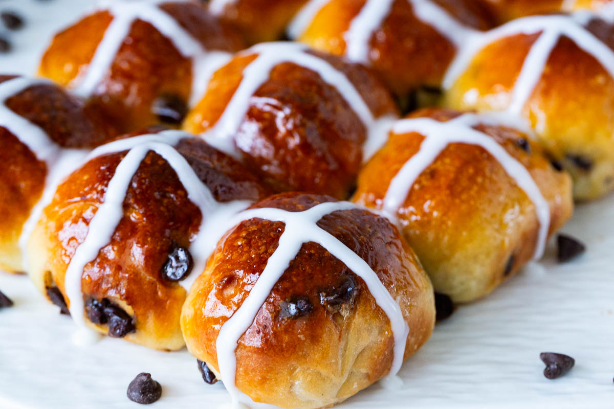 Best Chocolate Chip Hot Cross Buns with Icing Cross - Veena